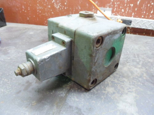 REXROTH HYDRAULIC PUMP #5241252J SHAFT HAS RUST NEW OLD STOCK